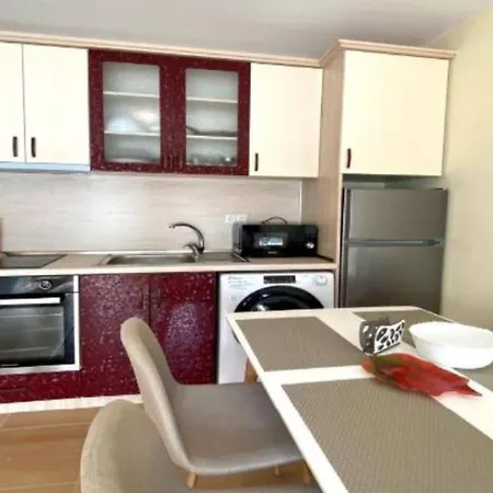 Appartement Cozy Urban Retreat For Two Ravda